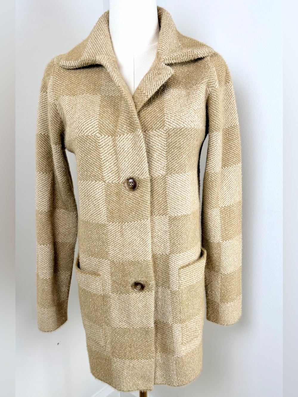 Lysse Sweater Coat Cream Neutral Plaid NWT XXS/XS Salma Nutshell Plaid Shacket - Picture 3 of 13